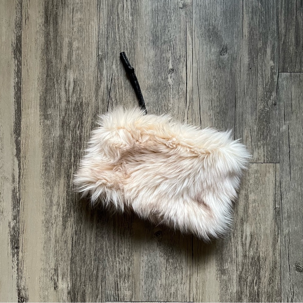 ❌SOLD❌ Fox Faux Fur Wristlet Clutch Bag/Purse/Pouch